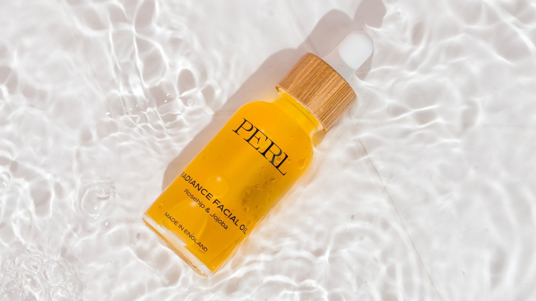 Should I be using facial oils in summer? - PERL Cosmetics